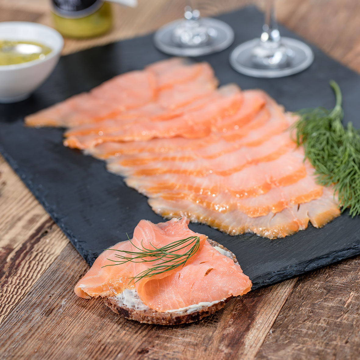 Lachs >Premium Räucherlachs | in Scheiben 150 g